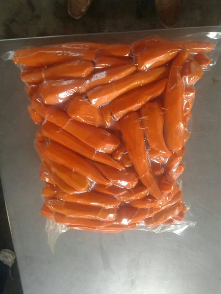 фотография продукта Морковь очищенная охл. под вакуумом