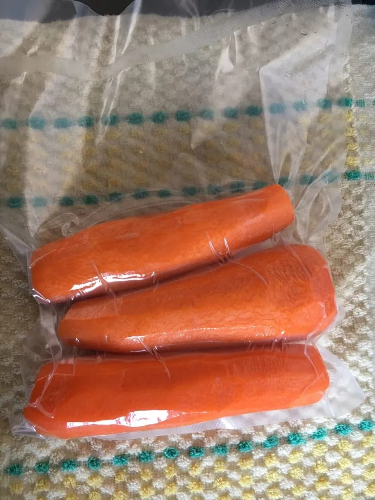 фотография продукта Морковь очищенная
