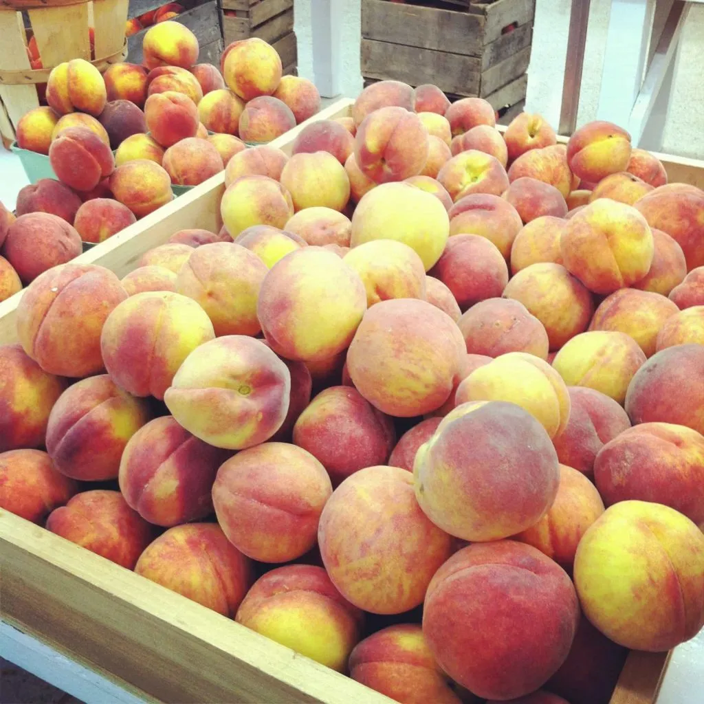 фотография продукта Оптовая поставка персиков с доставкой